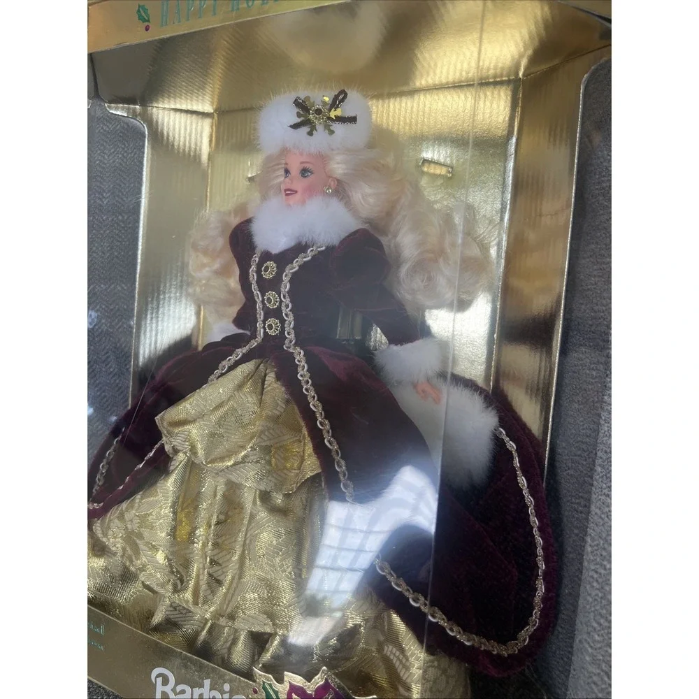 1996 Special Edition Happy Holidays Mattel Barbie Doll NEW